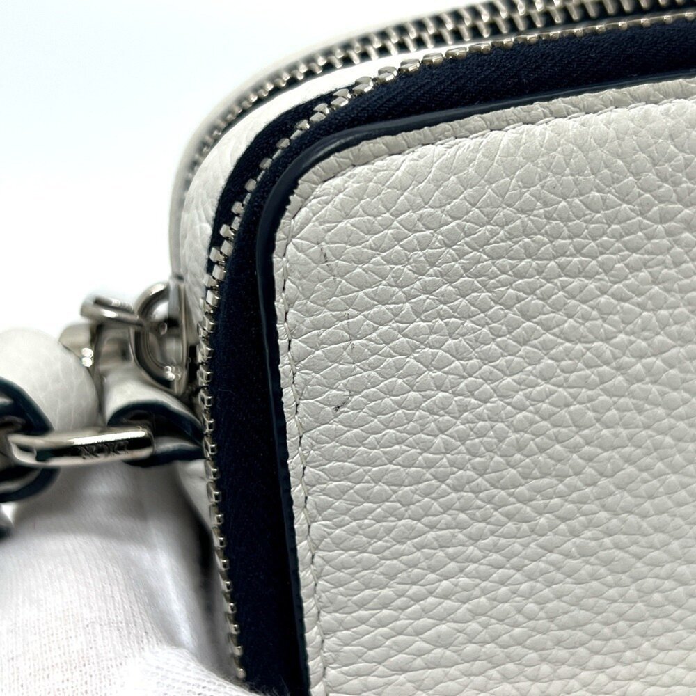 CHRISTIAN DIOR White Leather Shoulder Bag - Picture 6 of 16